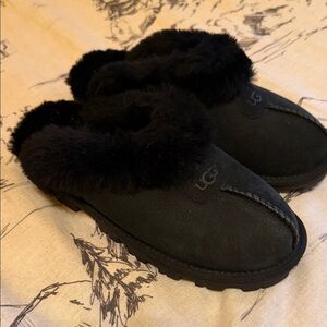 Uggs Coquette slippers sz 7